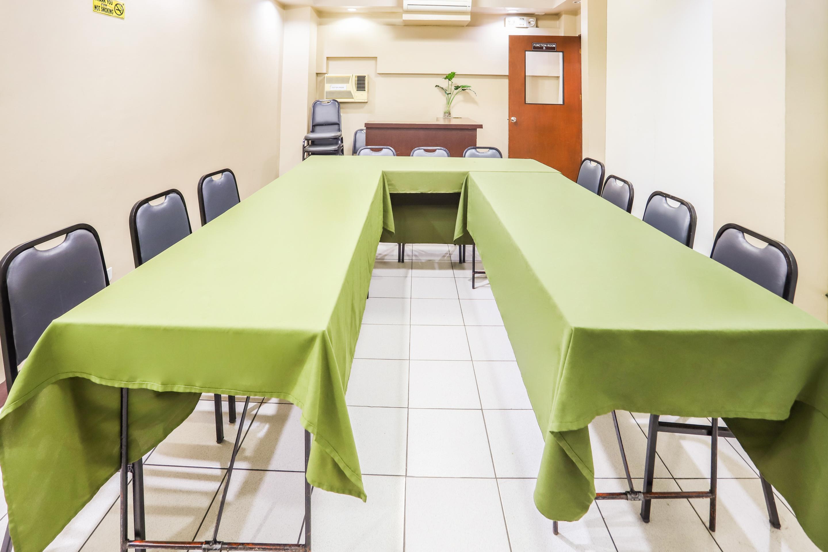 Oyo 210 Apple Tree Suites Cebu Ngoại thất bức ảnh