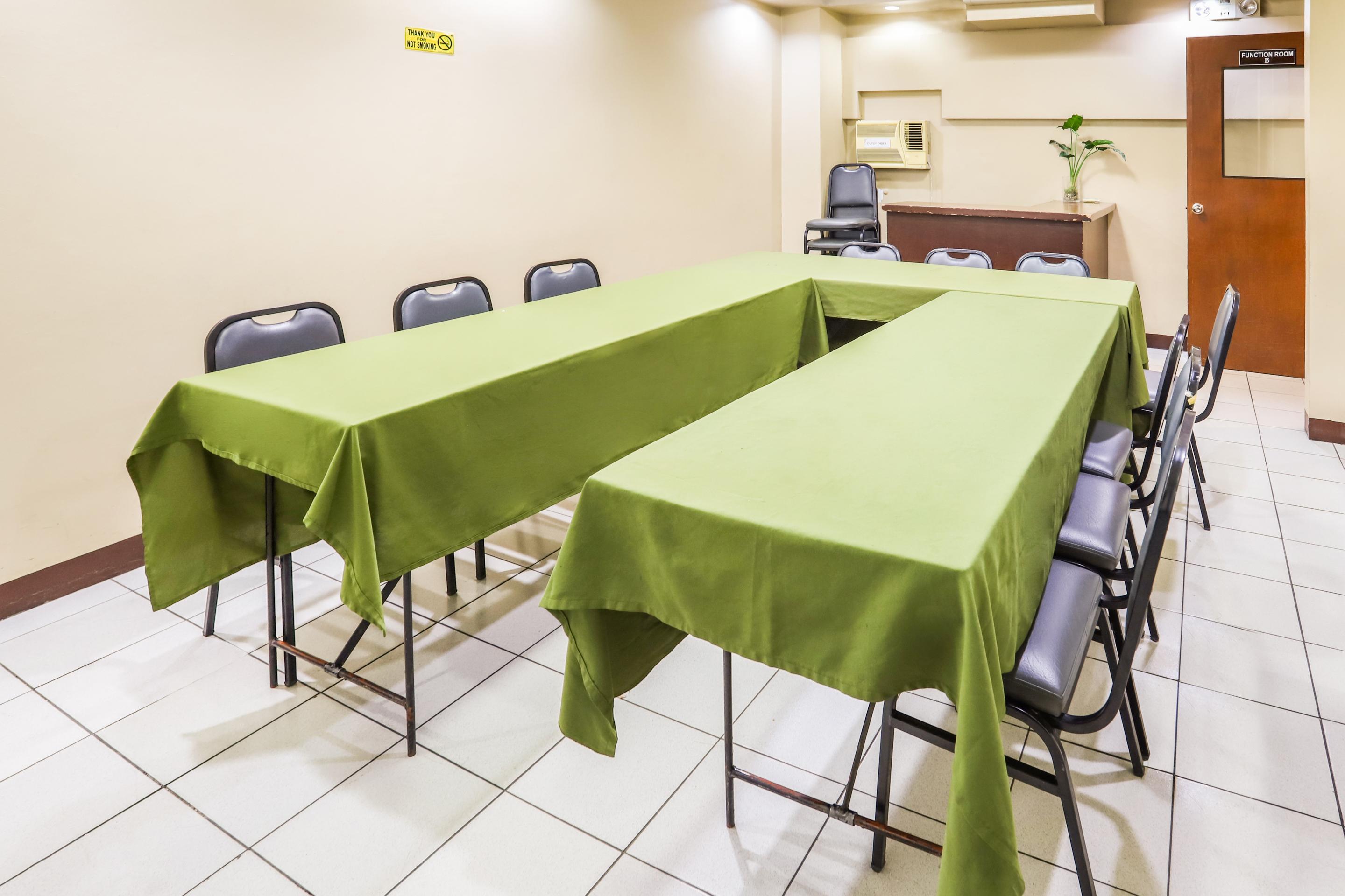 Oyo 210 Apple Tree Suites Cebu Ngoại thất bức ảnh