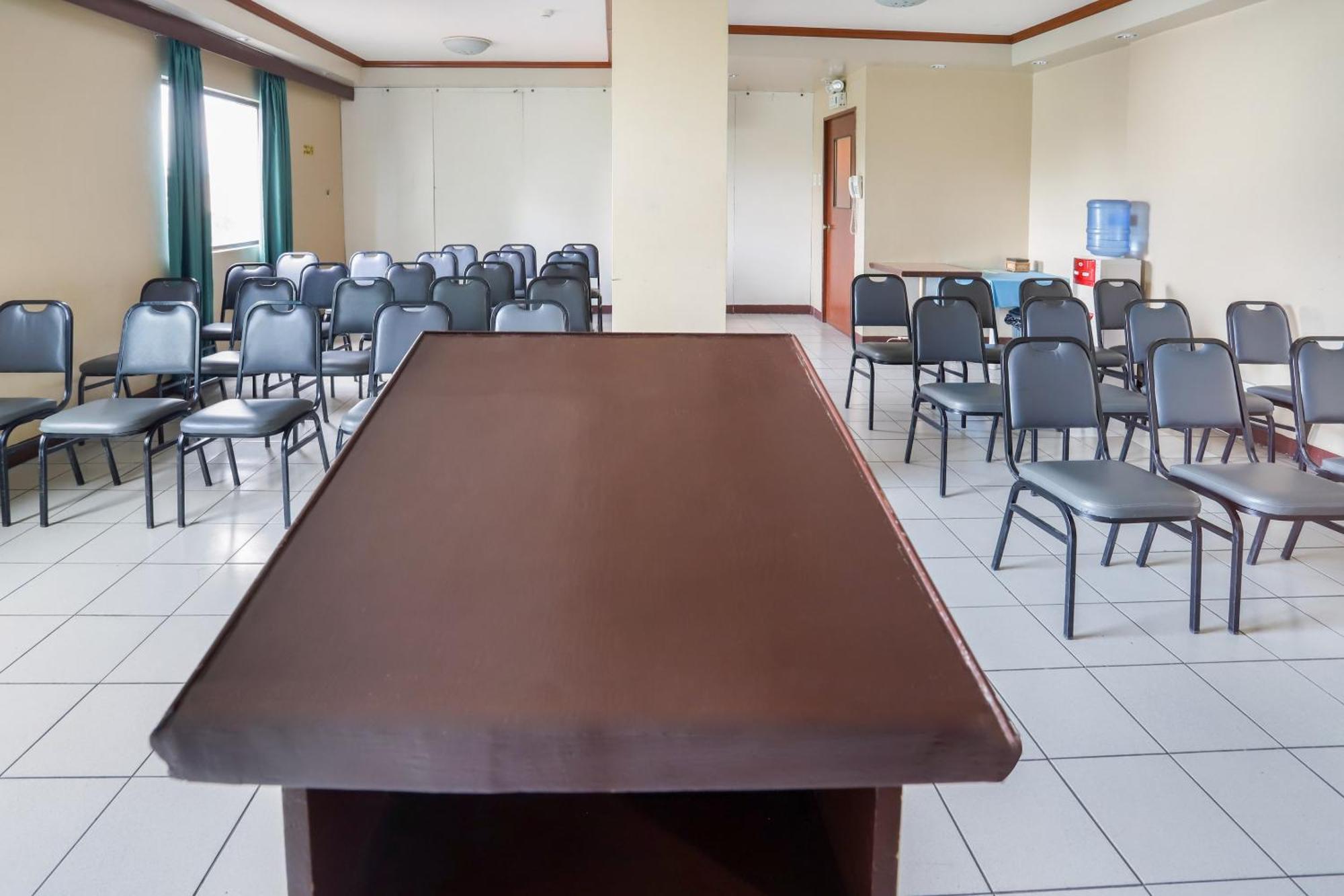 Oyo 210 Apple Tree Suites Cebu Ngoại thất bức ảnh